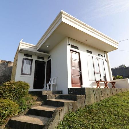Lembur Incu Syariah Villa & Resto Lembang Εξωτερικό φωτογραφία