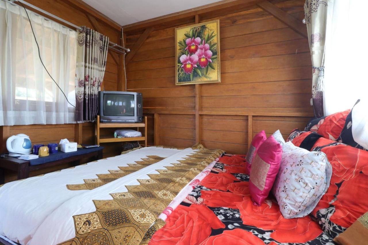 Lembur Incu Syariah Villa & Resto Lembang Εξωτερικό φωτογραφία
