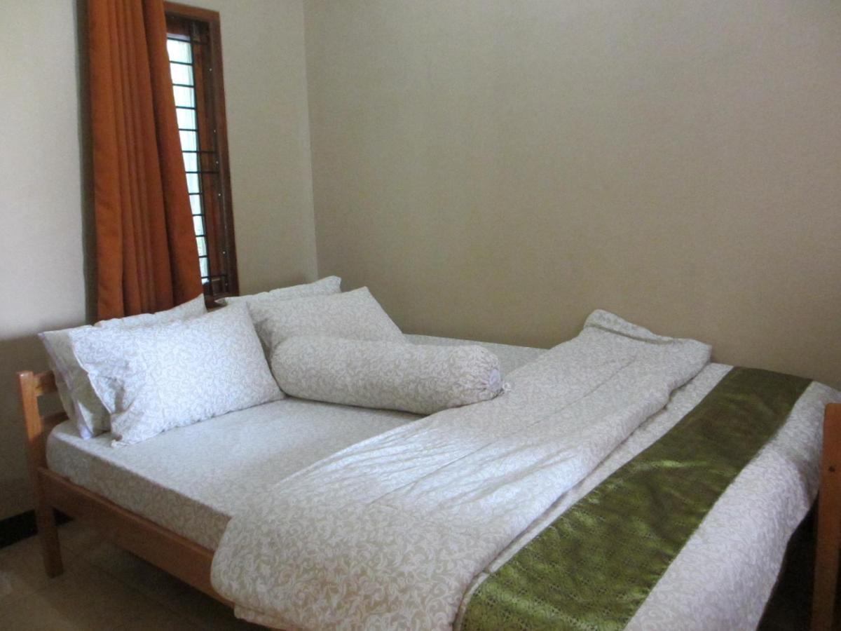 Lembur Incu Syariah Villa & Resto Lembang Εξωτερικό φωτογραφία